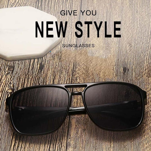 Lunettes de soleil distinctives pour hommes.